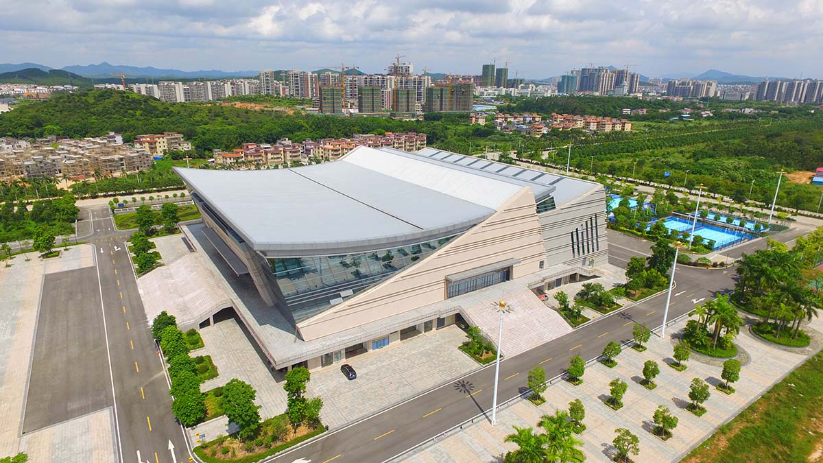 臺(tái)山新寧體育館（房建）